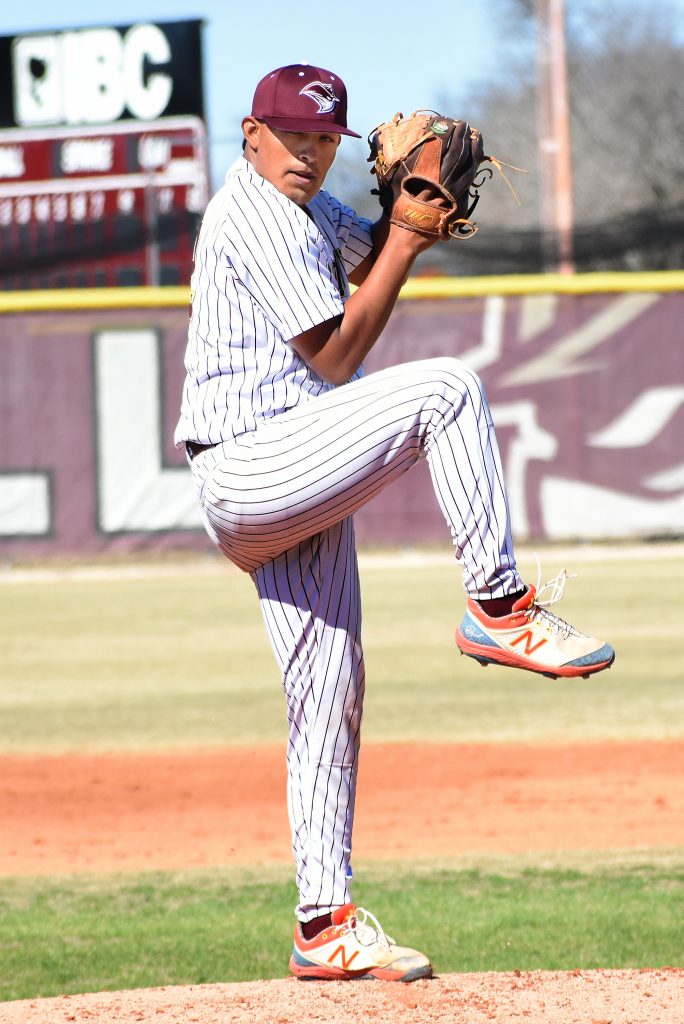 Christopher Sauceda winds up for the throw.