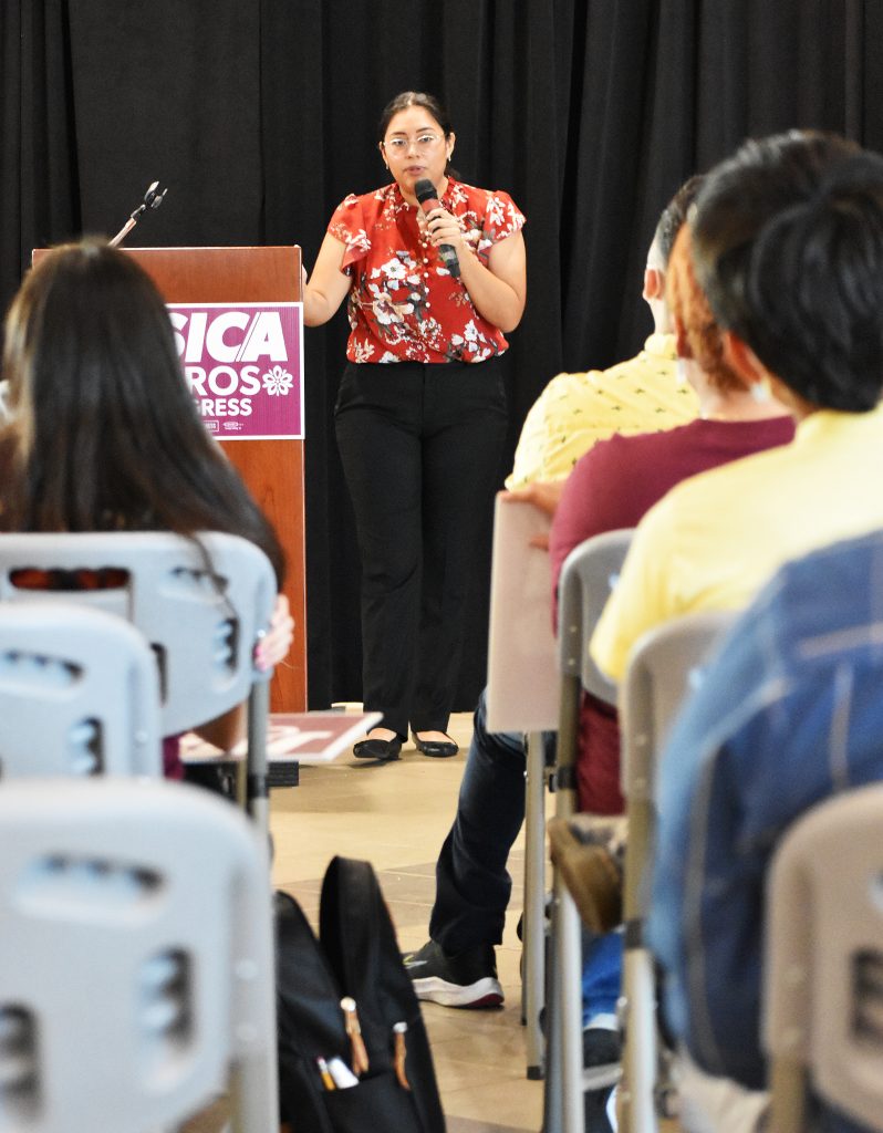 Cisneros speaks at TAMIU