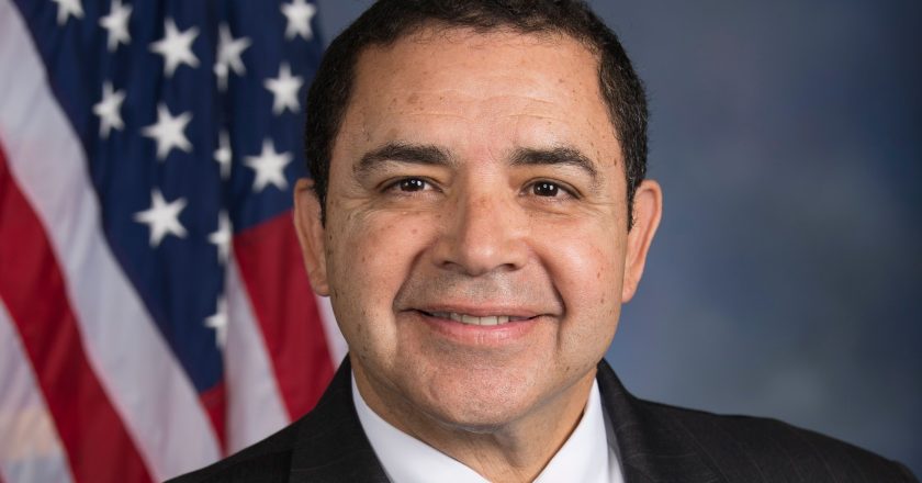 Rep. Cuellar, President Arenaz to announce TAMIU CARES program