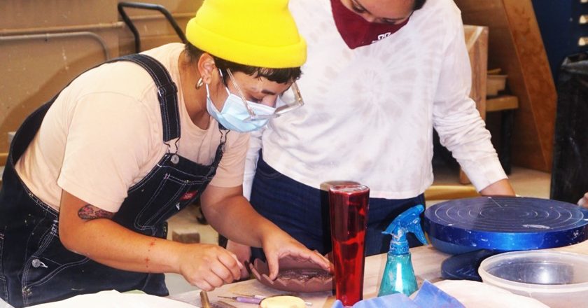 TAMIU students create ceramics with guest artist