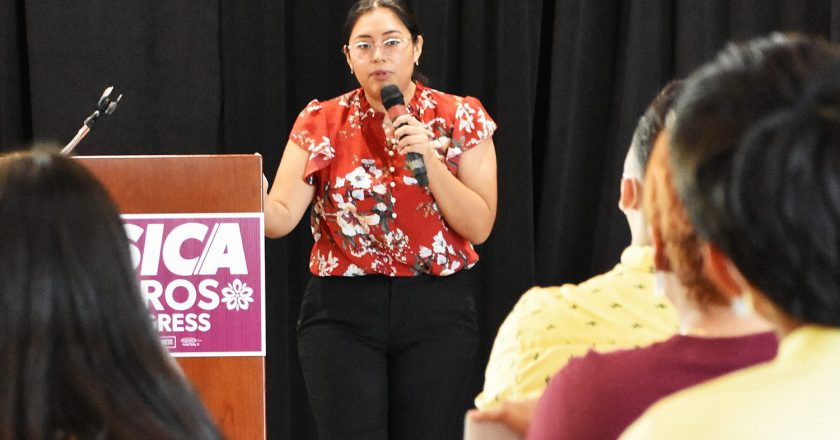 POLITICS: Congressional candidate speaks at TAMIU