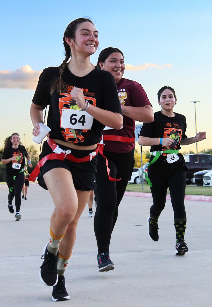 Runners in the Zombie Run