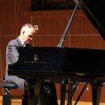 Pianist Robert Satterlee performs at TAMIU
