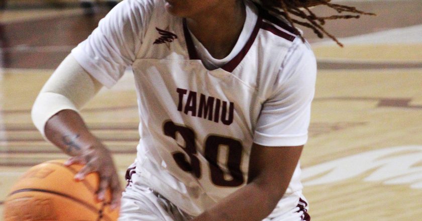 SPORTS: TAMIU women’s basketball dominates Eastern New Mexico