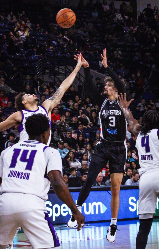 Austin Spurs game in Laredo