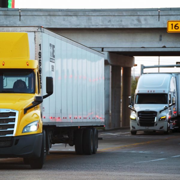 CAMPUS: TAMIU study highlights hurdles for electric tractor-trailers at border