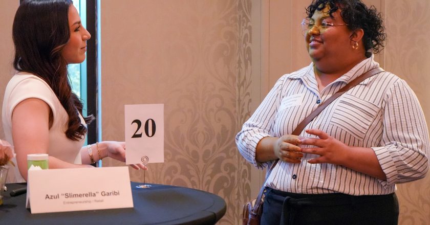 CAMPUS: Students meet mentors, matriarch in networking event